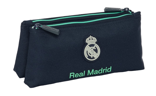 NECESITO UNA BOLSA PEQUEÑA DOBLE DEL REAL MADRID, SEGUNDA EQUIPACIÓN 25/26, DE 22x10x8 cm.